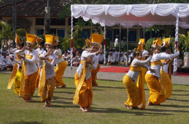 Sarat Akan Harmoni, Suksma Adakan Persembahyangan di Hari Raya Saraswati