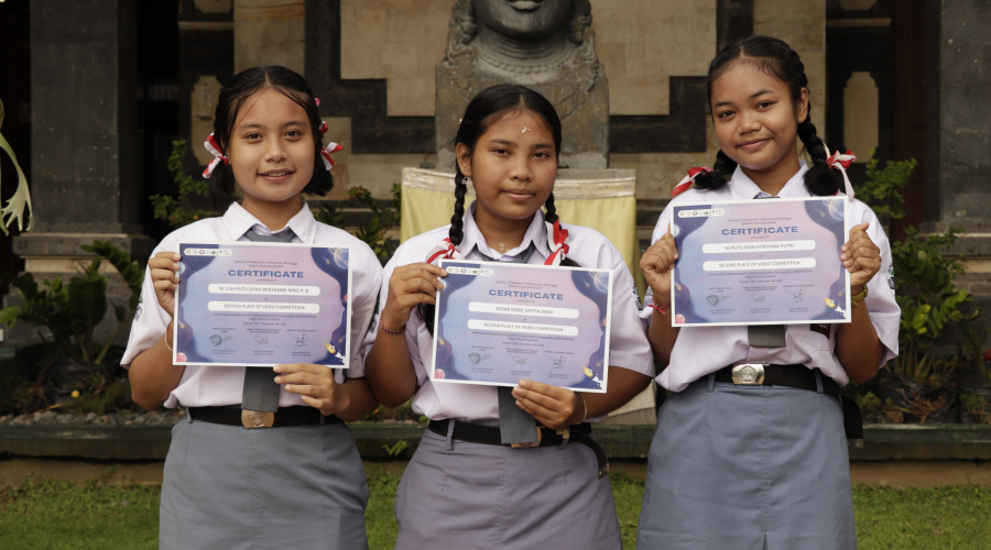  Bangga, Tiga Siswi Suksma Sabet Prestasi Tingkat Nasional