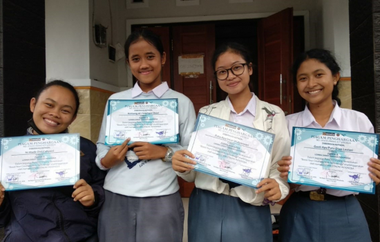 Hebat! KSPAN SUKSMA Berhasil Menjuarai Lomba Debat Bahasa Indonesia Di STMIK STIKOM Indonesia